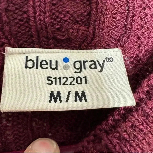Bleu Gray Cable Knit Sweater Burgundy Size Medium - Picture 10 of 16